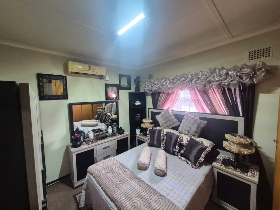 3 Bedroom Property for Sale in Oos Einde North West